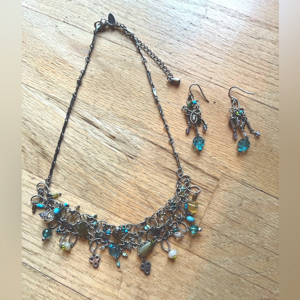 LIA SOPHIA NECKLACE AND EARRINGS